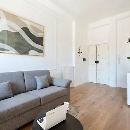 White Flat 60 -san Lorenzo- * روما